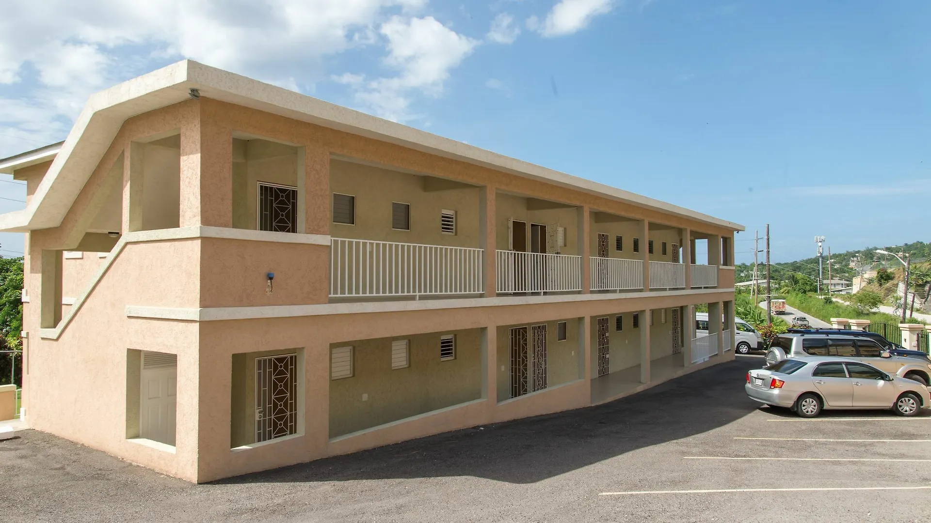 Monimo Ridge Suites 蒙特哥贝